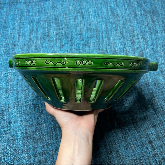 Hungarian Sgraffito Pottery Ceramic Dish Colander Style Berry Bowl Hungary 13" - Picture 6 of 8